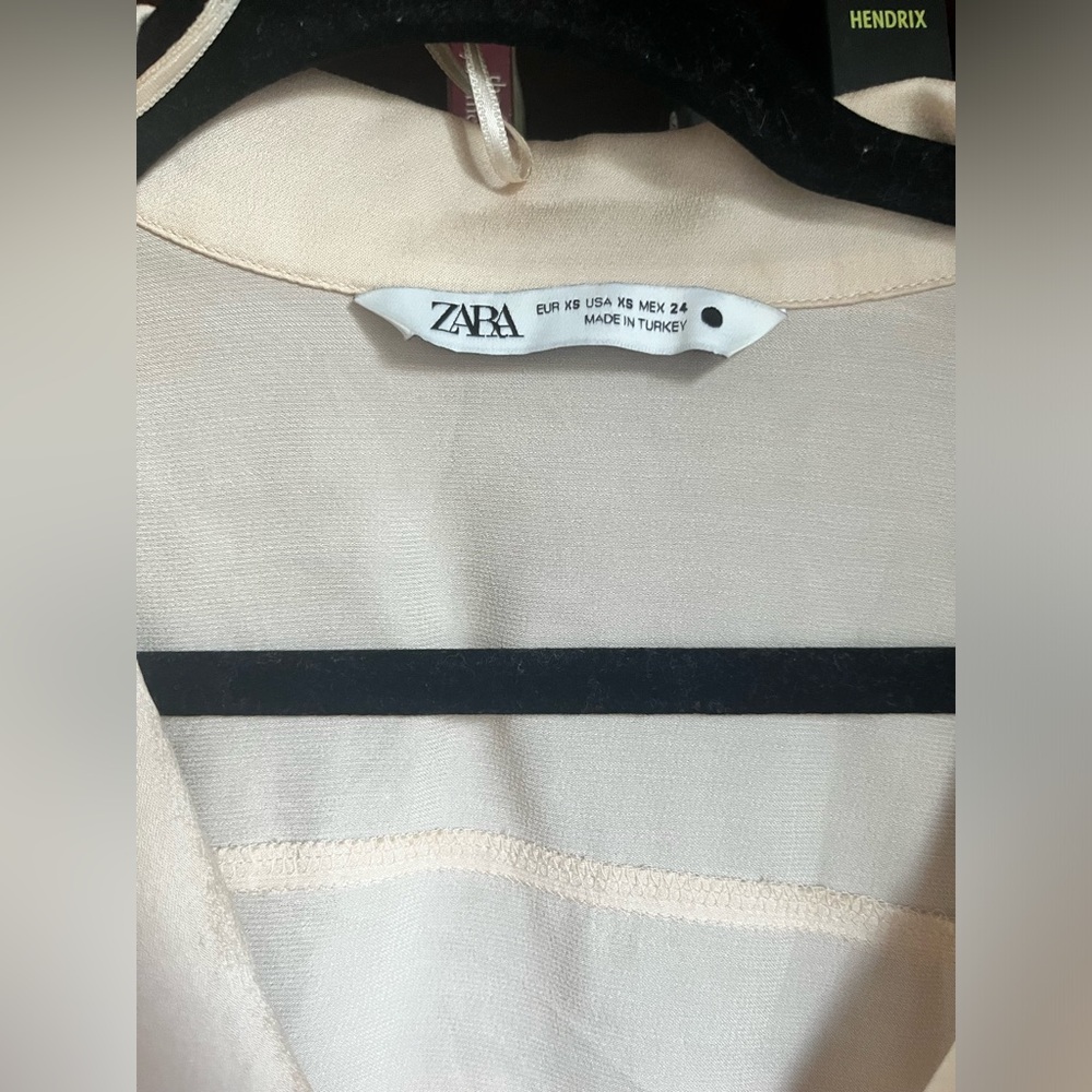 Zara Top - Picture 3 of 4